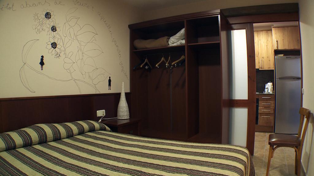 Anticforn Apartment Bohi Bilik gambar