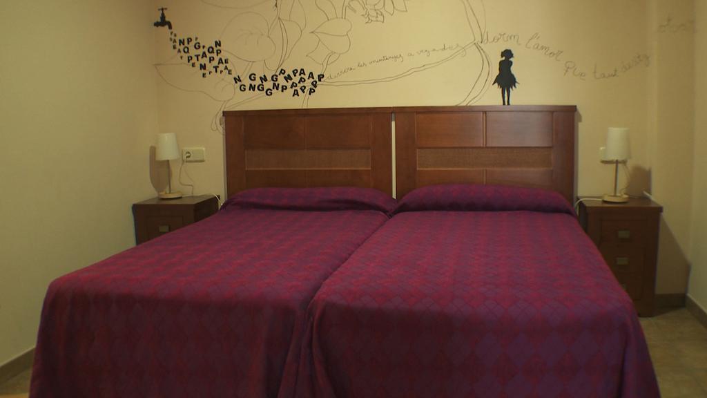Anticforn Apartment Bohi Bilik gambar