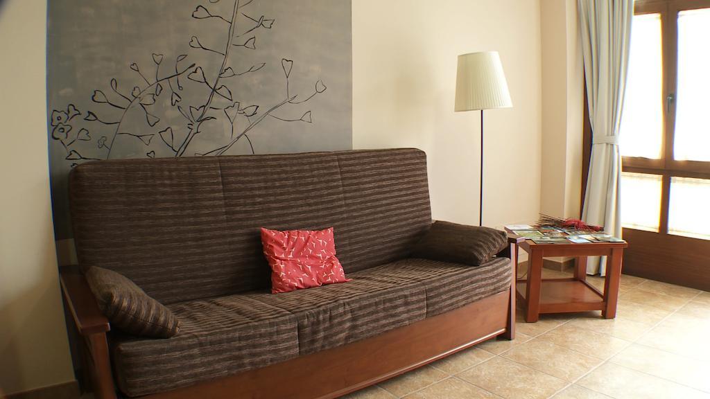 Anticforn Apartment Bohi Bilik gambar