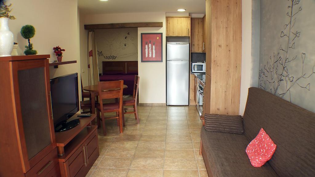 Anticforn Apartment Bohi Bilik gambar